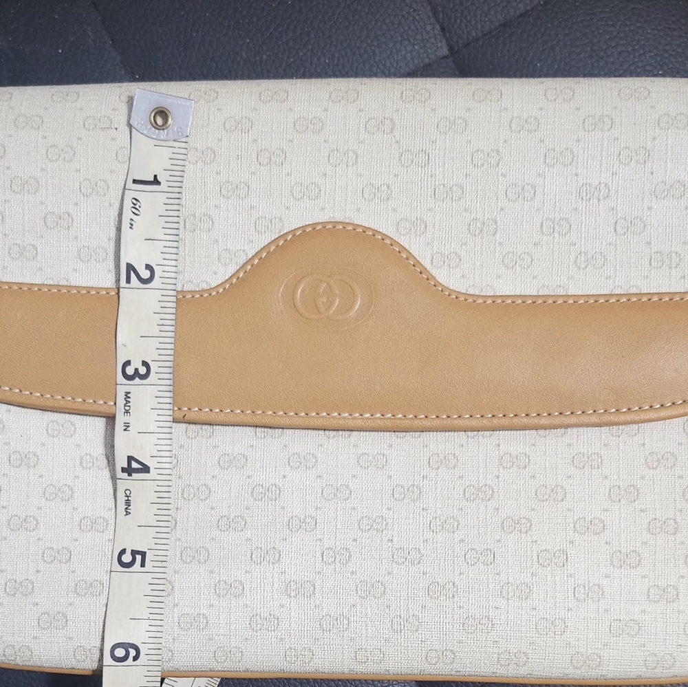 EUC!! AUTHENTIC VINTAGE GUCCI clutch/crossbody/shoulder bag - no strap. - Picture 3 of 16